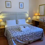 The Redcliffe Hotel