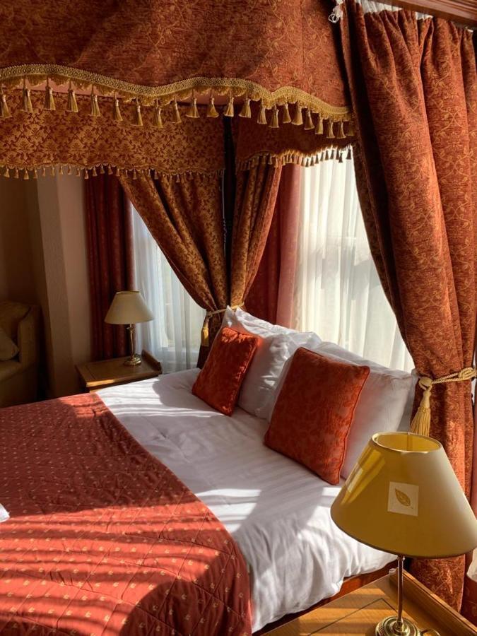 Hotel The Redcliffe *